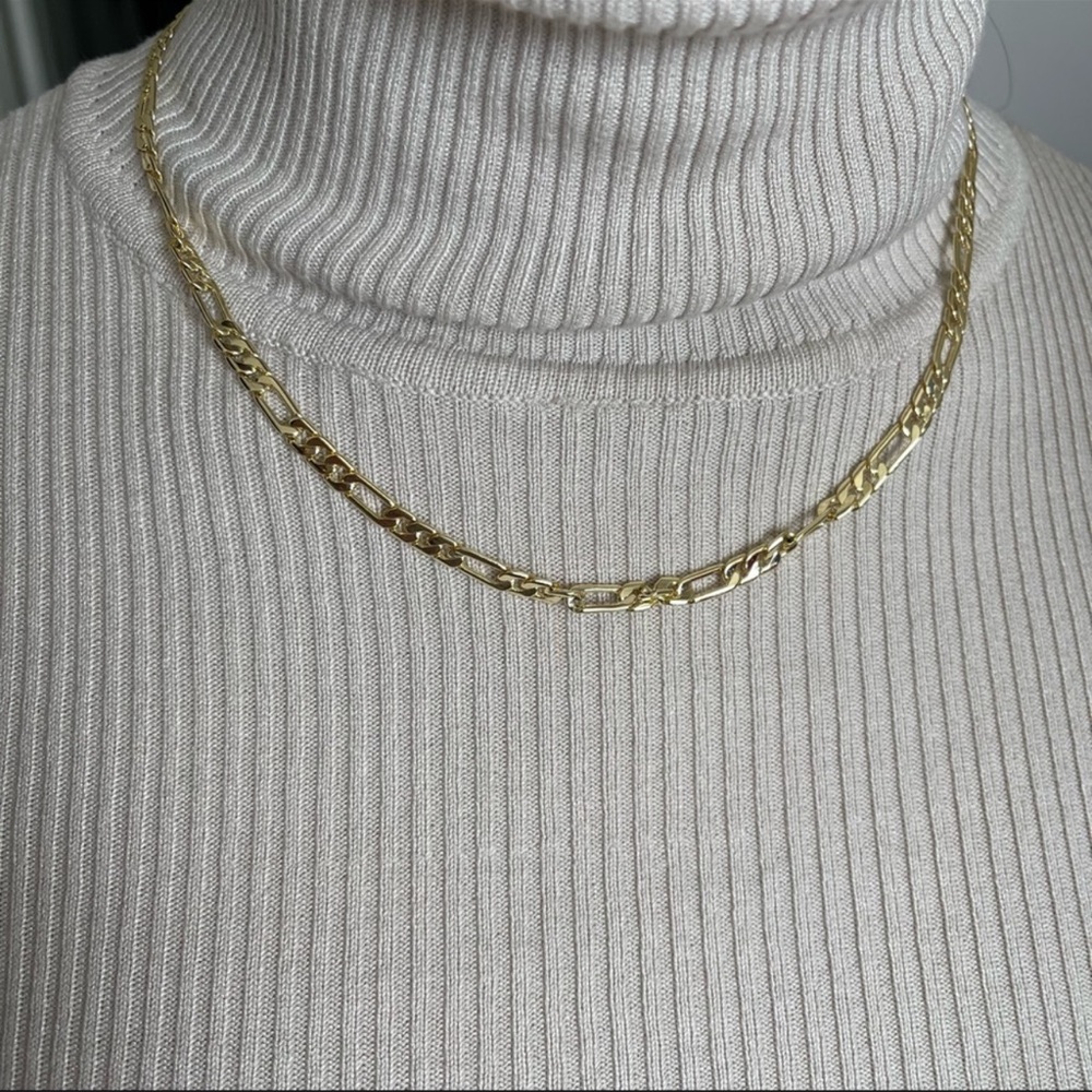 Danty Gold  Figaro Chain Necklace
